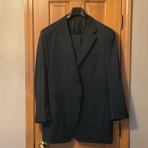 Elegant Canali Navy Suit